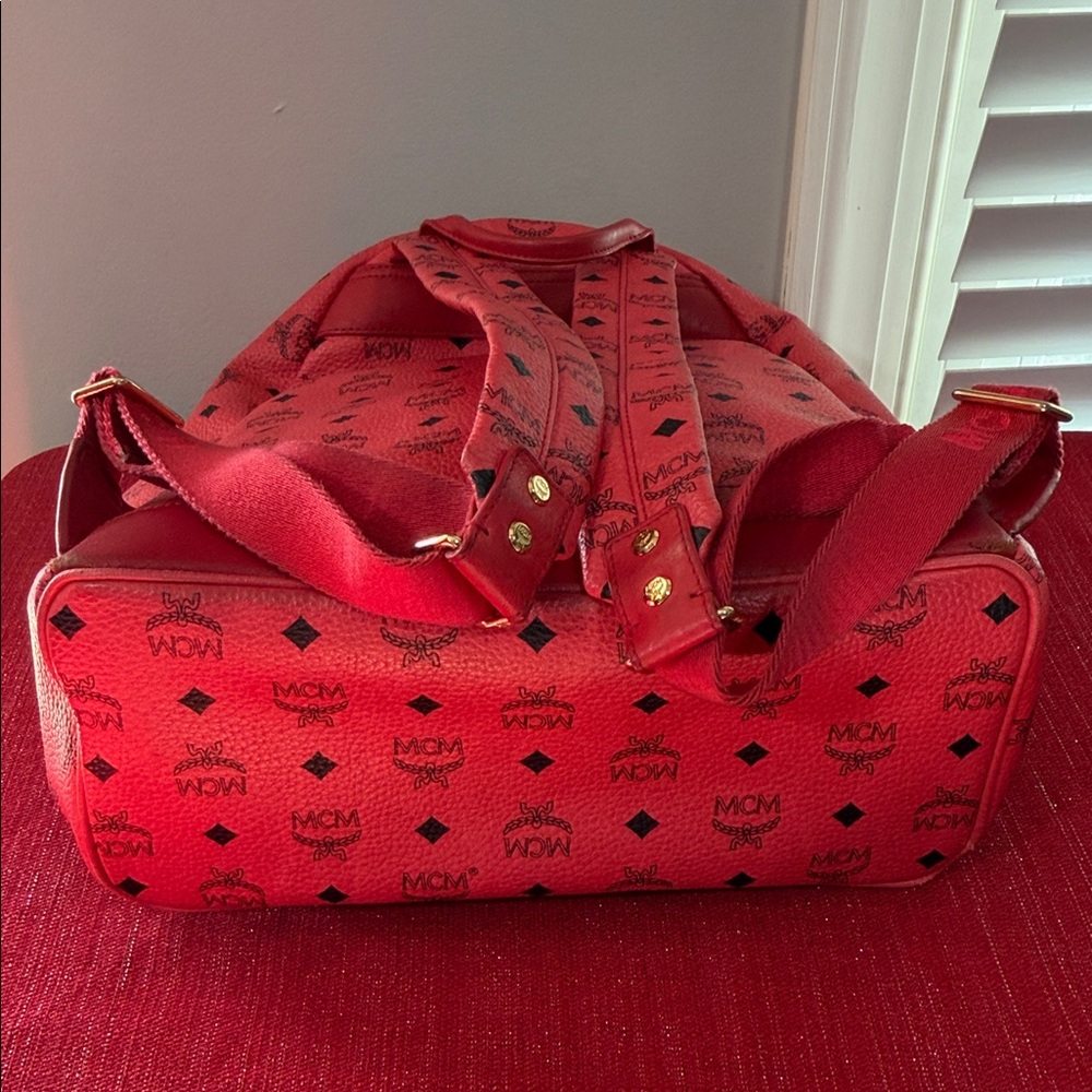 MCM Red Backpack 04514 - Picture 5 of 8